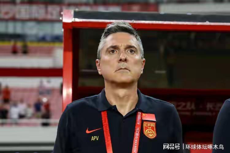 九游体育APP-U22国足亚预赛首战2-1艰难取胜 年轻一代展现拼搏精神与希望